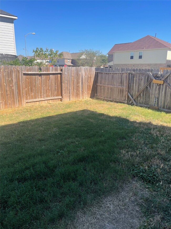 2802 Iris Valley Way, Houston, TX 77038 - photo 2