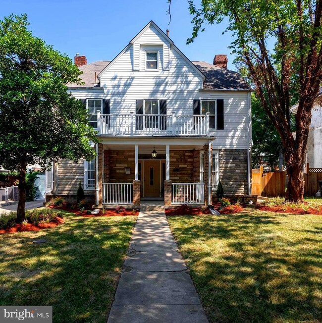 1212 Girard St NE, Washington, DC 20017 - photo 3