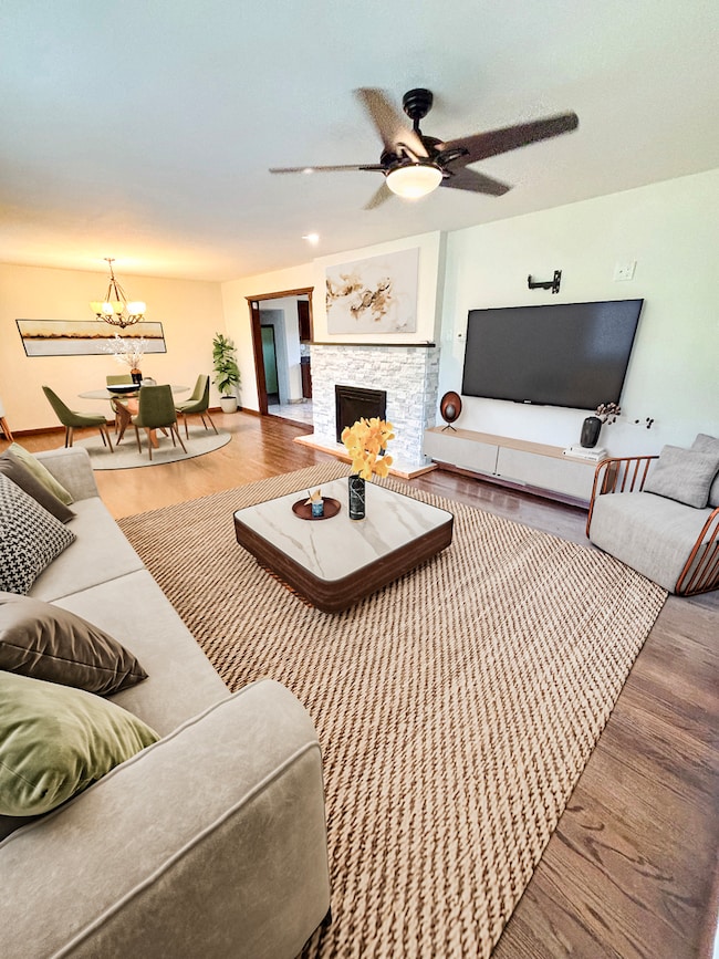 2312 209th St, Chicago Heights, IL 60411 - photo 3