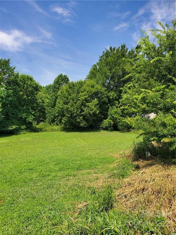 114 Hannah Sue Ct unit 5, Harmony, NC 28634 - photo 5