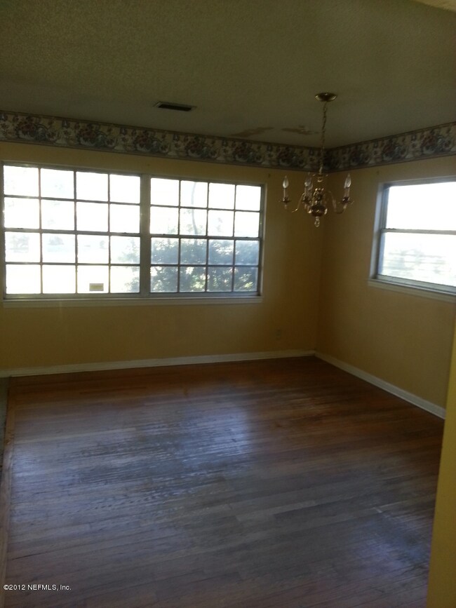 2709 Parental Home Rd, Jacksonville, FL 32216 - photo 5