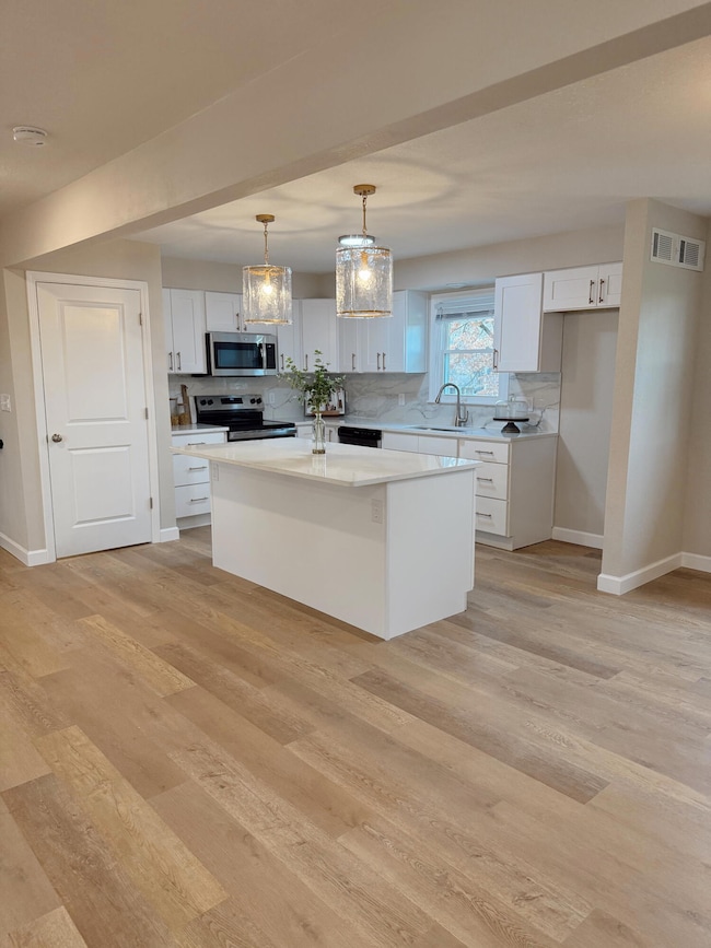 1812 Iris Dr, Columbia, MO 65202 - photo 4