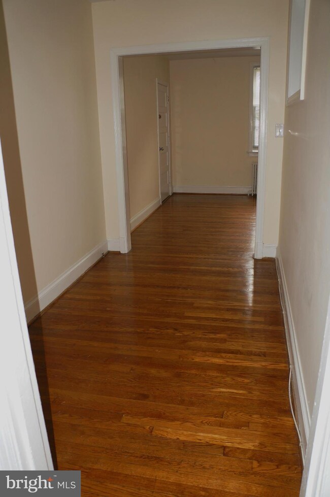 11 E Custis Ave unit 10, Alexandria, VA 22301 - photo 6