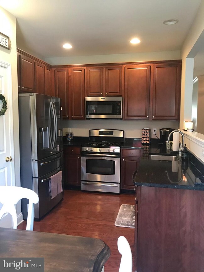 111 Sansom Ln, Woodbury, NJ 08096 - photo 5