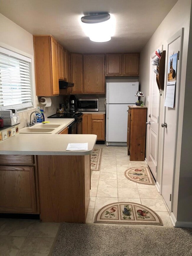 1718 Old Van Vleck Rd, Bay City, TX 77414 - photo 5