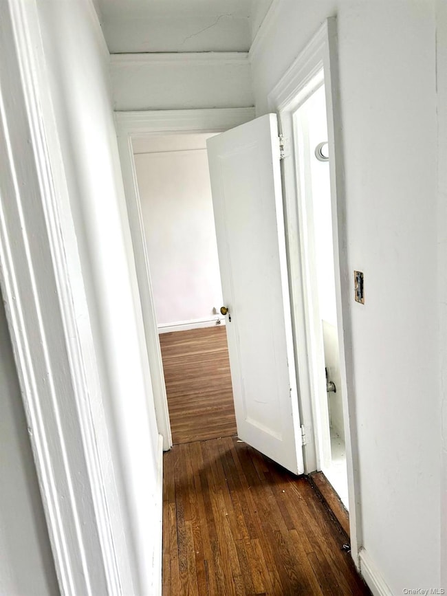 Wellington Court unit Bldg. 2, Unit K4, Mount Vernon, NY 10552 - photo 5