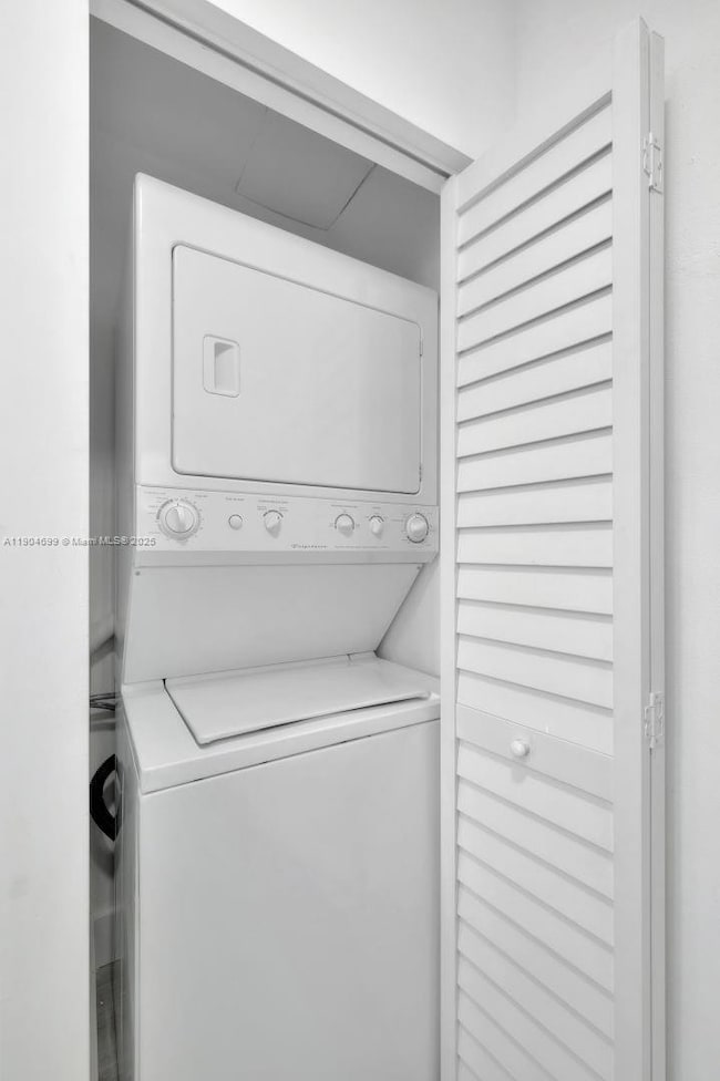 4964 NW 48th Way, Tamarac, FL 33319 - photo 4