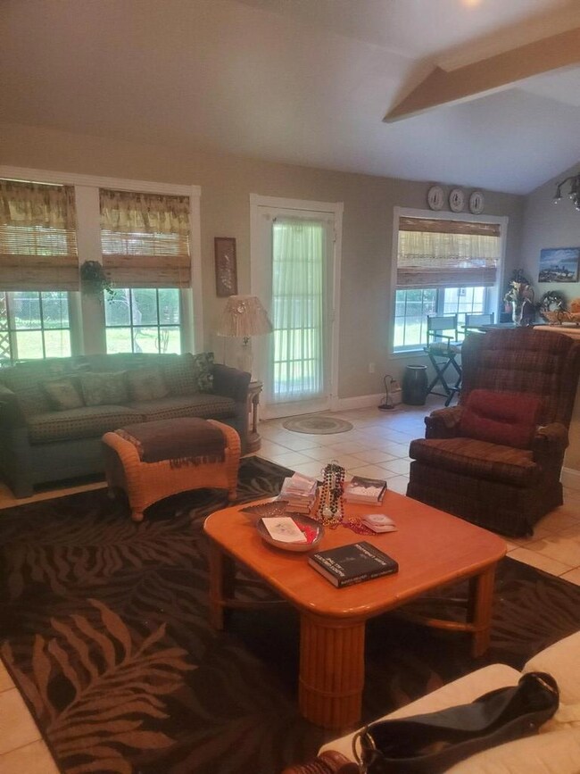 115 Autumn Lake Dr, Lufkin, TX 75904 - photo 4