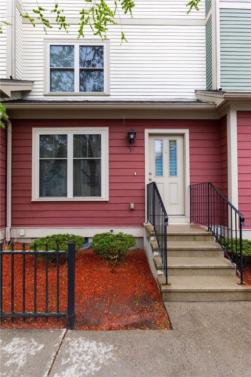 84 Barton St, Pawtucket, RI 02860 - photo 2