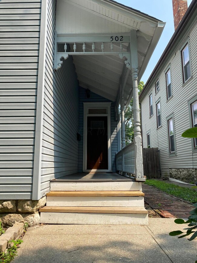 502 W 3rd Ave, Columbus, OH 43201 - photo 2