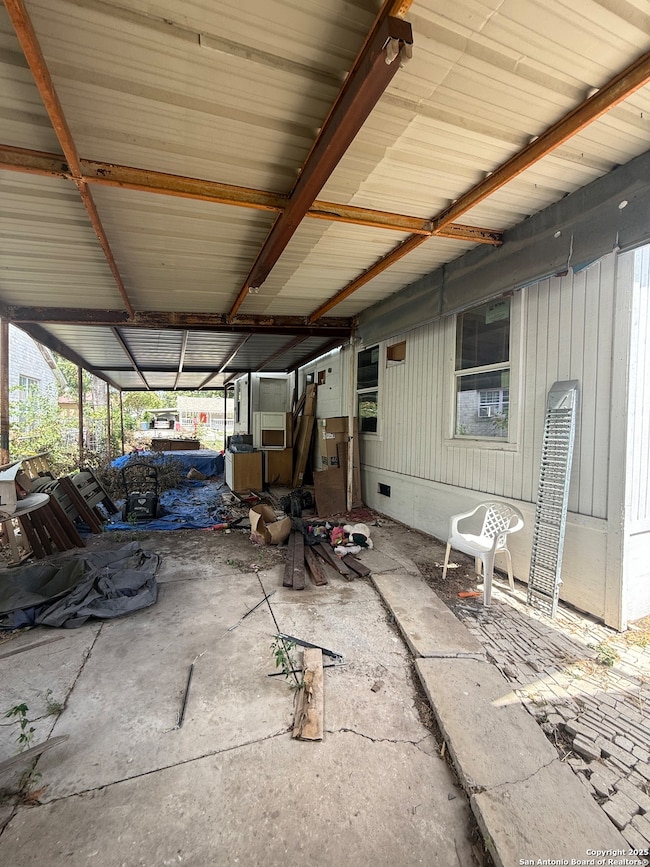 106 Barton Ct, San Antonio, TX 78225 - photo 4