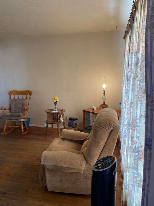 7503 Matamoros Dr, El Paso, TX 79915 - photo 2