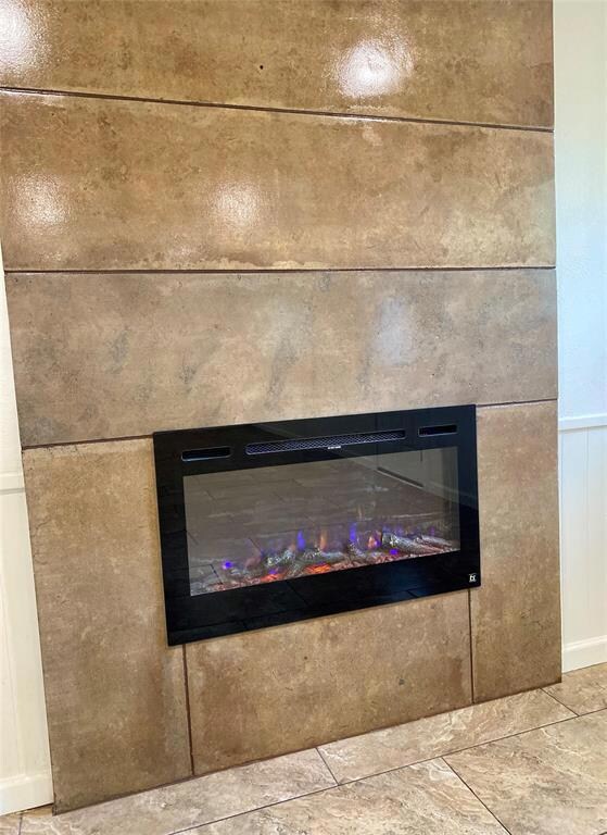 1921 Charleston Dr, Bedford, TX 76022 - photo 6