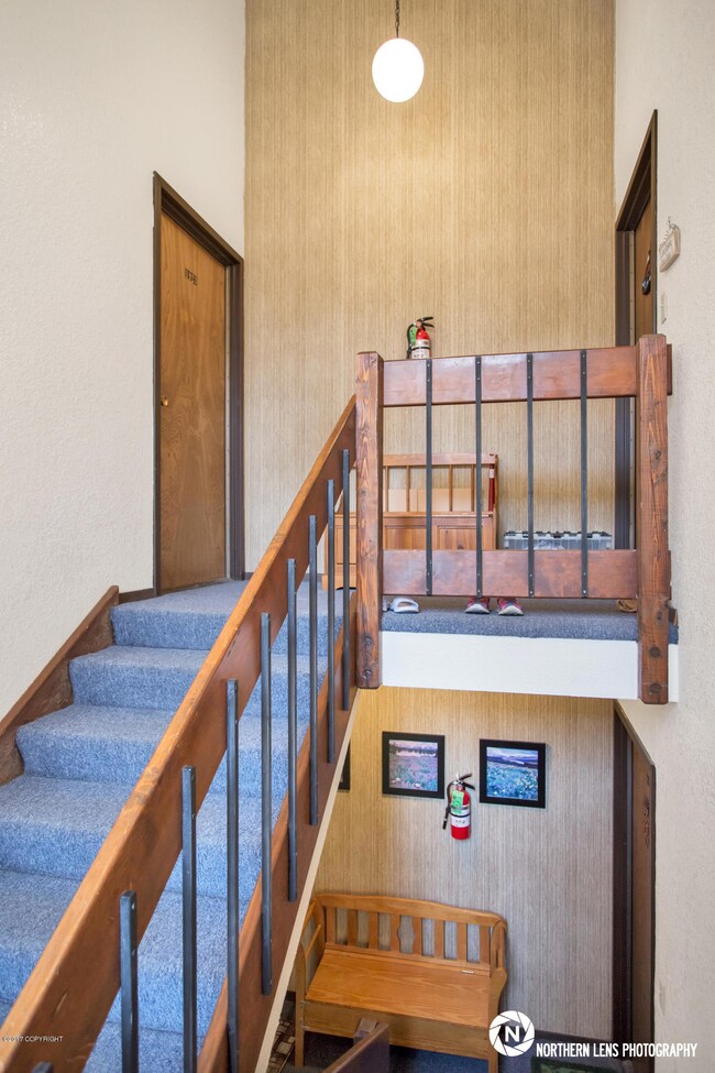 5_UnitEntrance