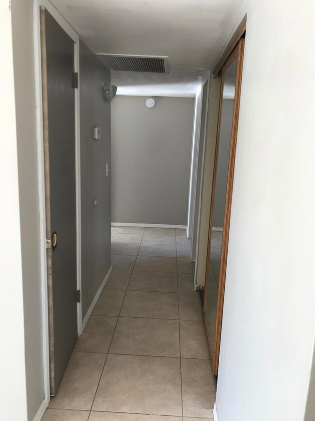 216 W Hillside St, Mesa, AZ 85201 - photo 7