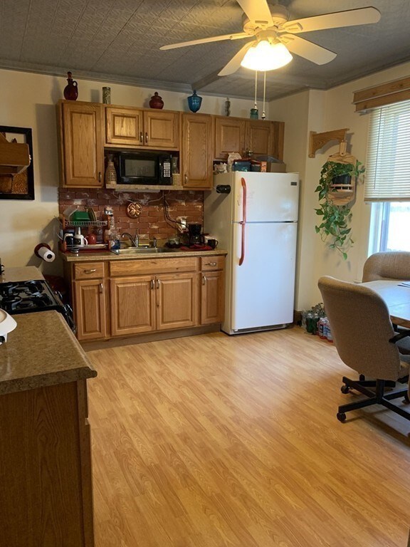 95 Garfield Ave, Revere, MA 02151 - photo 7