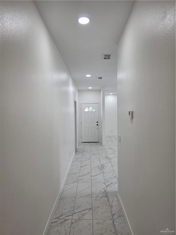 Master Bedroom 1z