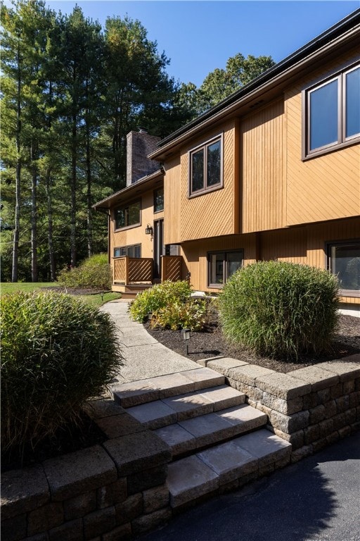 8 Robin Dr, North Kingstown, RI 02852 - photo 4