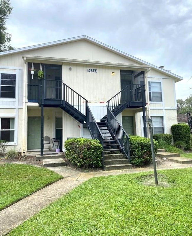 14313 Hanging Moss Cir unit 201, Tampa, FL 33613 - photo 2