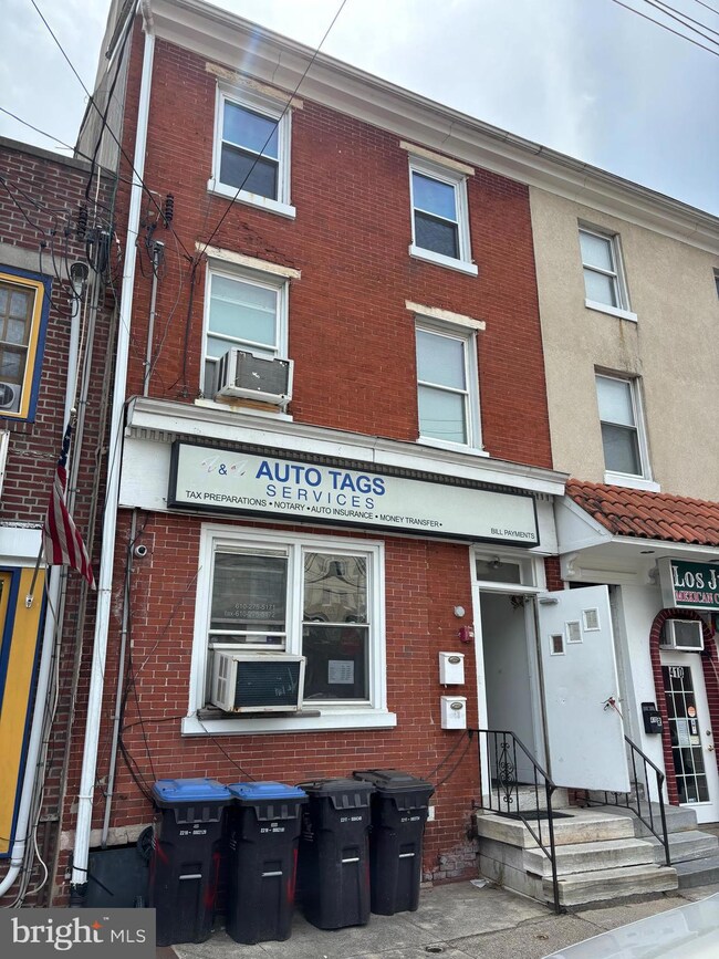 412 E Main St, Norristown, PA 19401 - photo 2