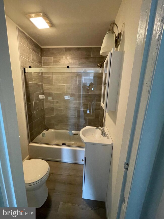 104 E Cedar St, Kennett Square, PA 19348 - photo 6