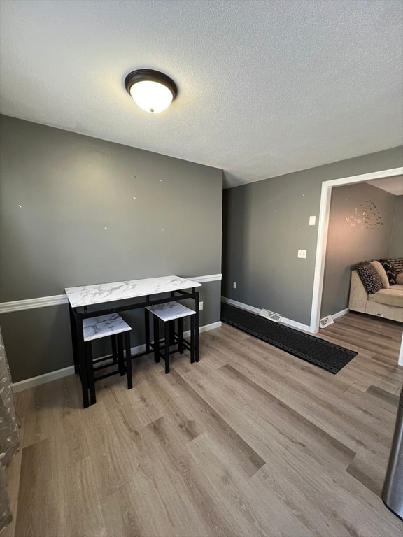 189 Waldorf St, Springfield, MA 01109 - photo 6