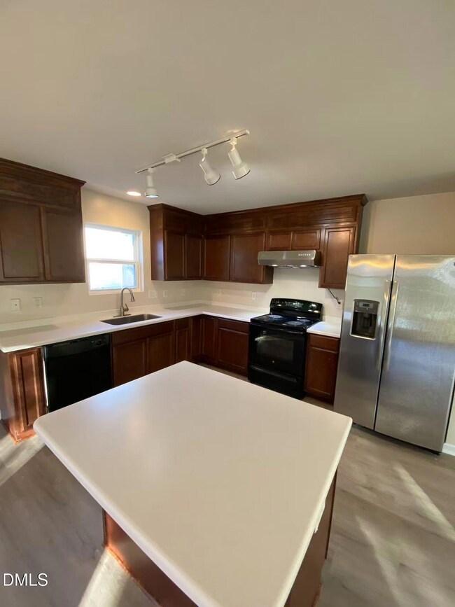 27 Ridgemoore Ct, Four Oaks, NC 27524 - photo 6