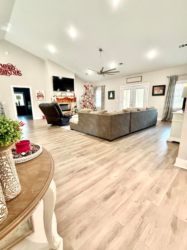 169 E Sheppard St, Stapleton, GA 30823 - photo 7