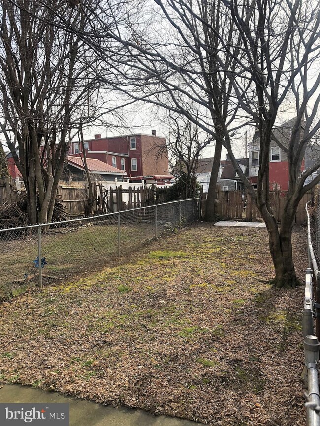 442 Lafayette St, Lancaster, PA 17603 - photo 5