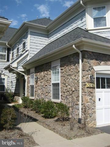 13862 Greendale Dr unit 49, Woodbridge, VA 22191 - photo 4