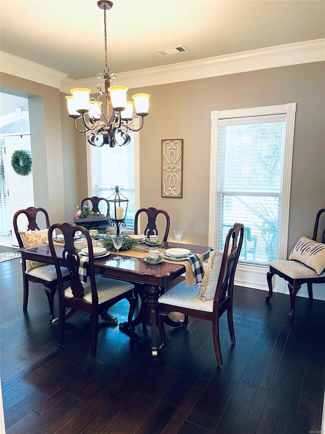 Formal Dining