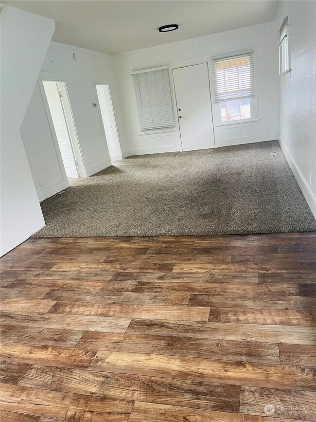 1137 Willapa St, Raymond, WA 98577 - photo 6