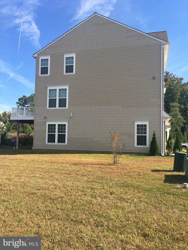 43800 Royal Fern Ln, California, MD 20619 - photo 2