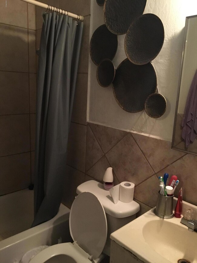 2729 W Yuma St, Phoenix, AZ 85009 - photo 7