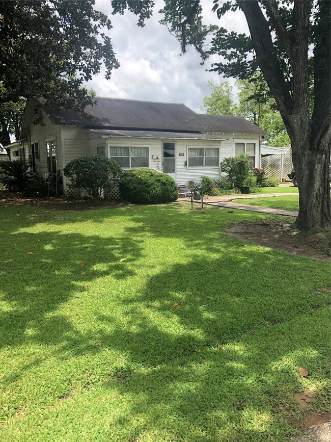 Front view of the original farmhouse at 202 N. Broad.