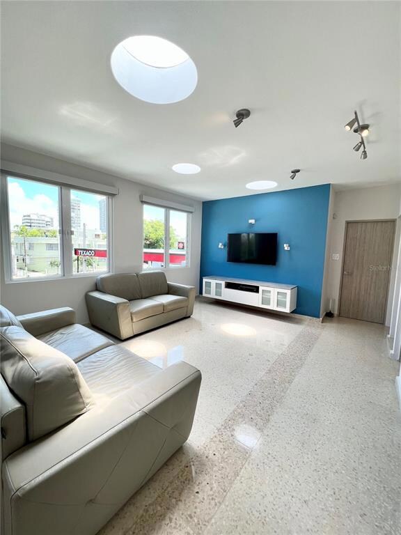 703 Calle Concordia, Miramar, PR 00907 - photo 3