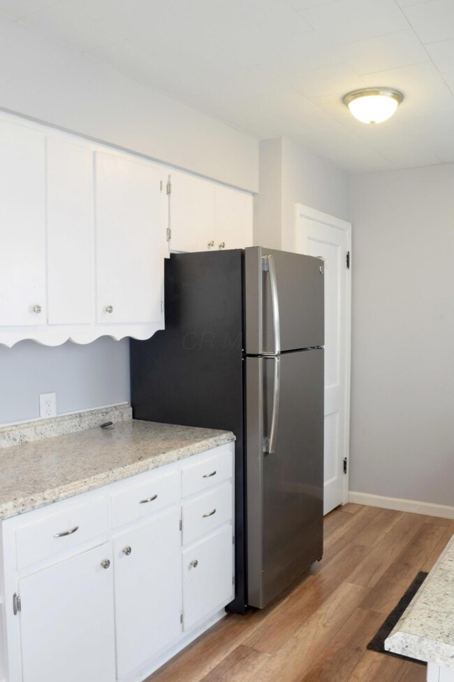 257 N Kellner Rd, Columbus, OH 43209 - photo 5