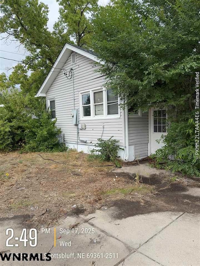 1906 8th Ave, Scottsbluff, NE 69361 - photo 2