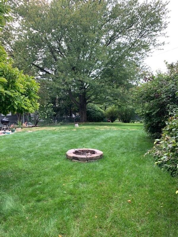 spacious yard