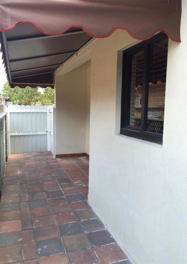 41 W 14th St unit 1, Hialeah, FL 33010 - photo 2