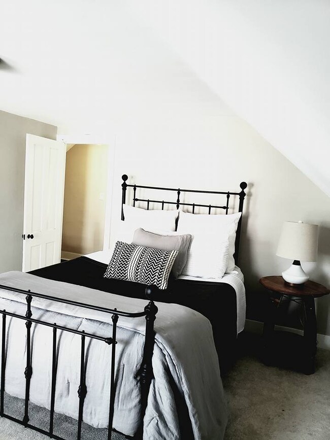 51 Tremont St, Concord, NH 03301 - photo 4