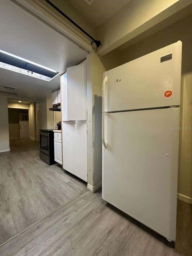 322 N Wekiwa Springs Rd unit B, Apopka, FL 32703 - photo 7