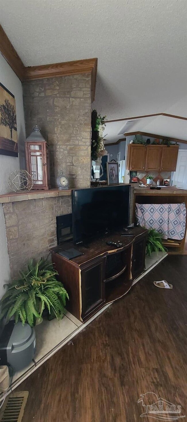 5086 Red Barn Rd, Milton, FL 32583 - photo 5