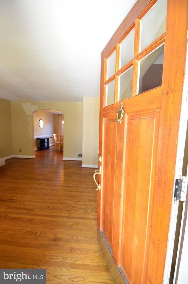 244 Brandon Rd, Baltimore, MD 21212 - photo 4