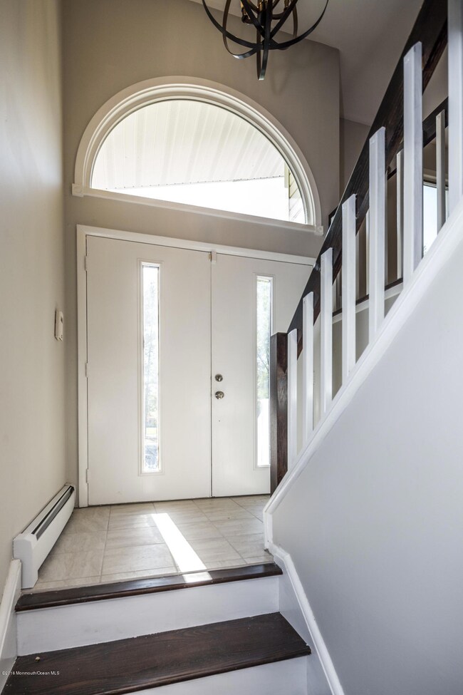 05_Front_Entrance[1]