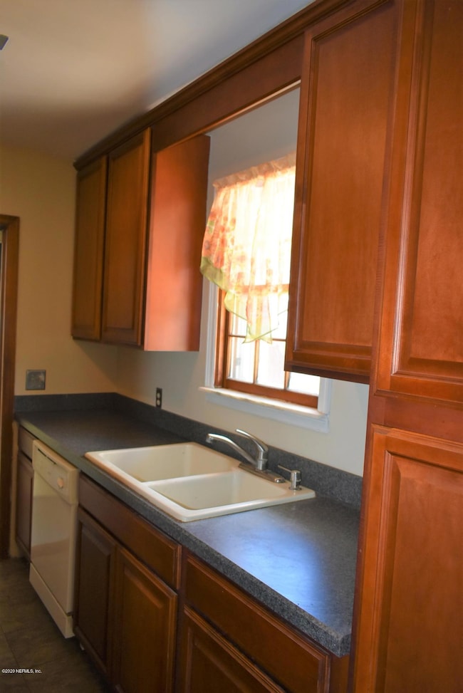 1746 Sefa Cir E, Jacksonville, FL 32210 - photo 6