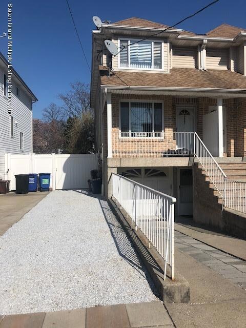 227 Dubois Ave, Staten Island, NY 10310 - photo 2