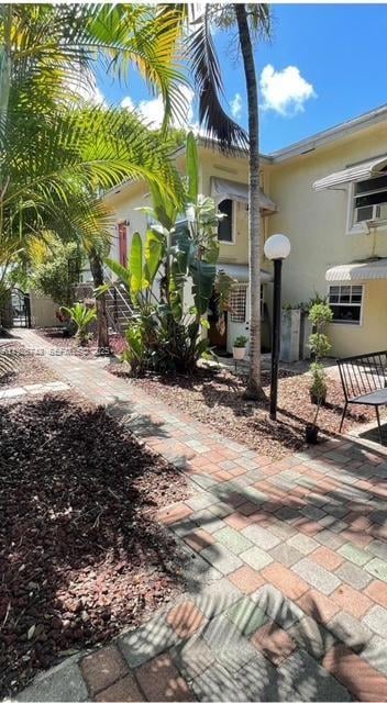 1857 Buchanan St unit 7, Hollywood, FL 33020 - photo 2