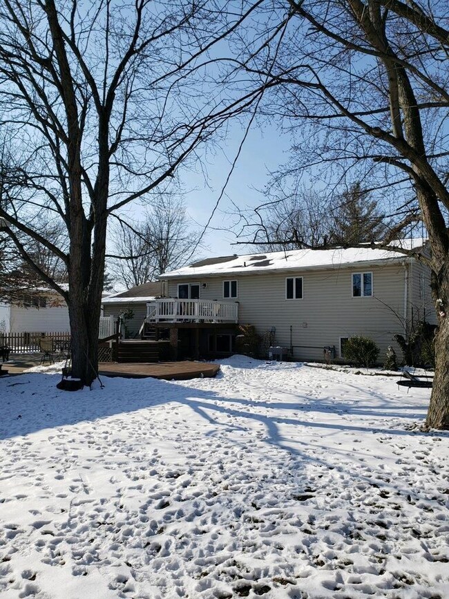 604 Maxine Dr, Ossian, IN 46777 - photo 4