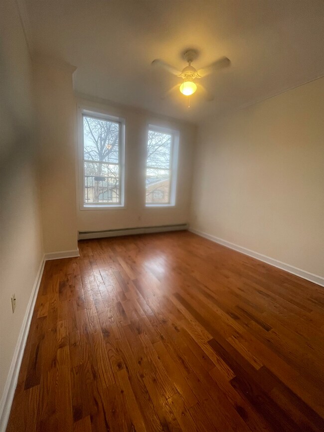 253 New York Ave unit 1R, Jersey City, NJ 07307 - photo 6